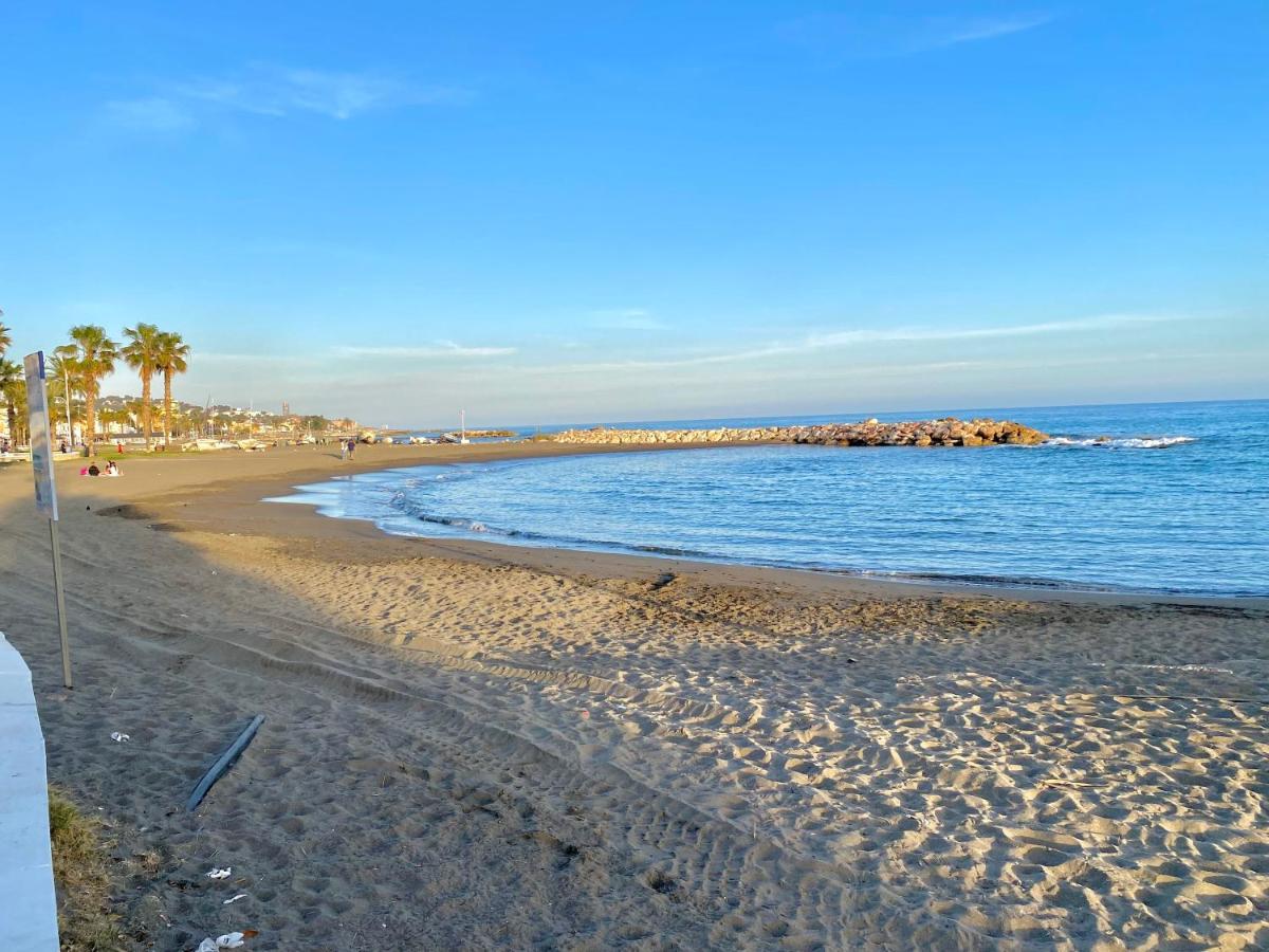 Malaga Beach And Sun Eksteriør billede